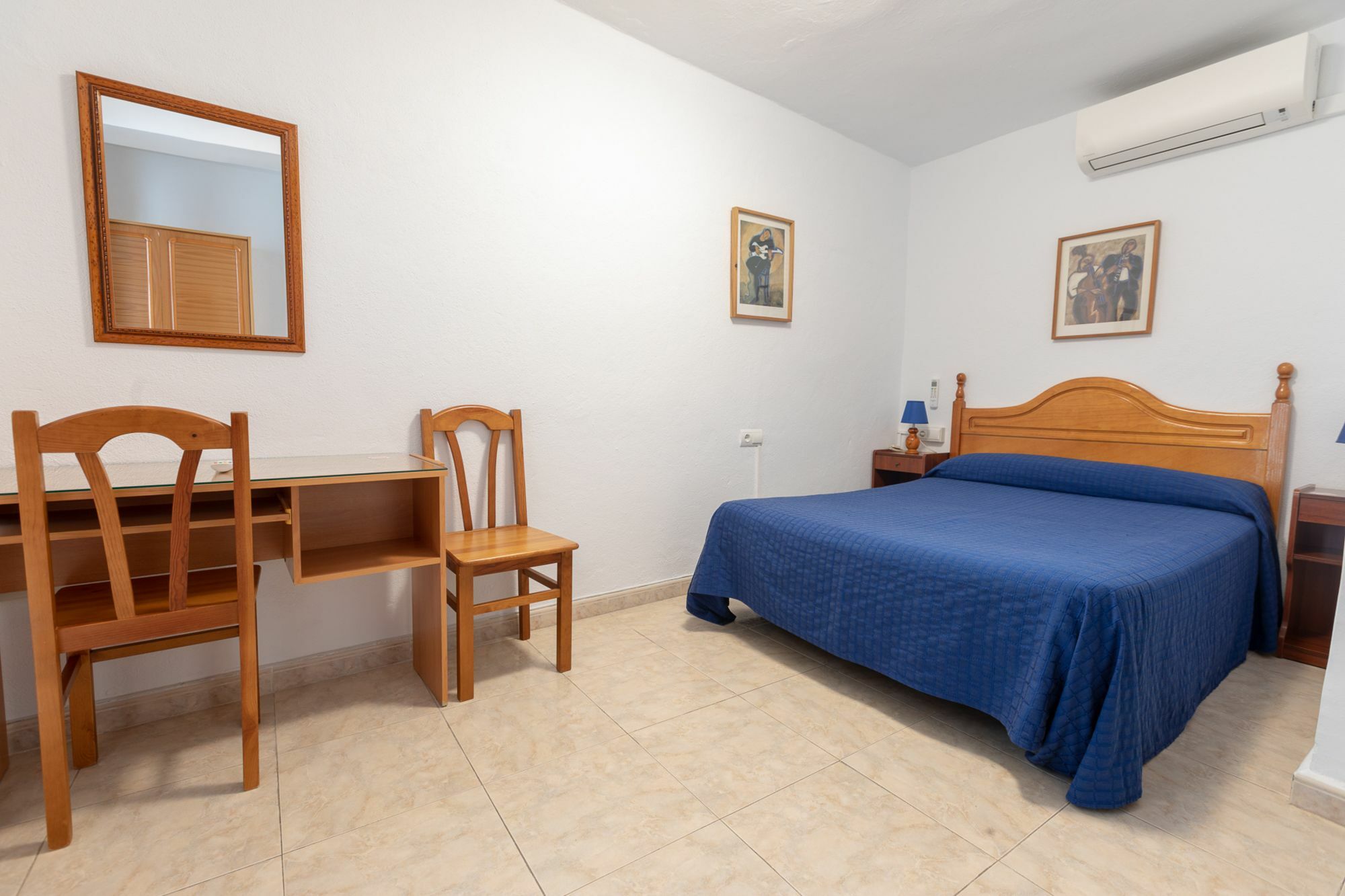 Hostal La Pilarica Marbella Eksteriør bilde